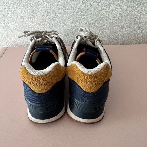 New Balance Women's 574 sneakers in the 'Natural Indigo/Workwear' - Picture 4 of 5